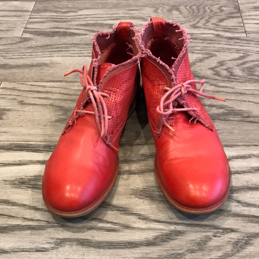 Liebeskind  ankle boots size 38, US 7.5